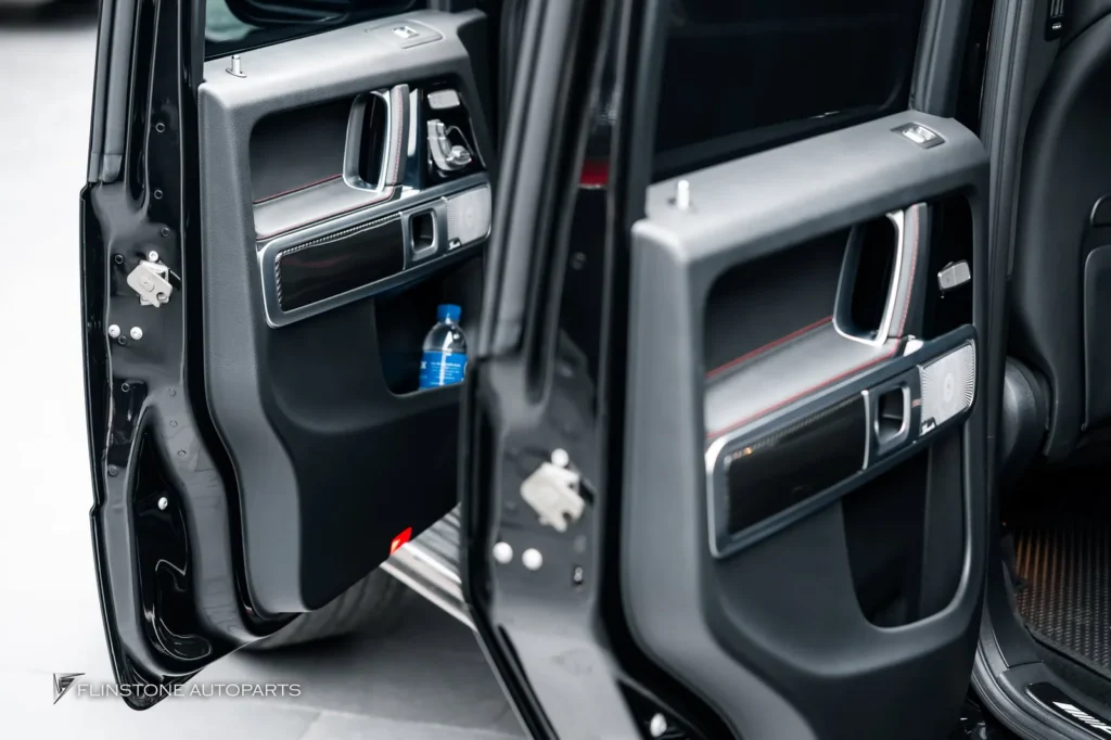 Mercedes-Benz W464 G-Class MERECEDES G63 AMG เลือกติดตั้งชุดพาร์ทภายใน Carbon Fiber ที่ทางร