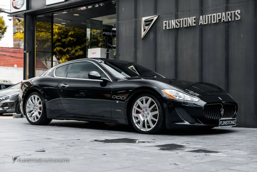 Maserati GrandTurismo เลือกติดตั้งชุดกันชนหน้าและสเกิร์ตข้างเป็น