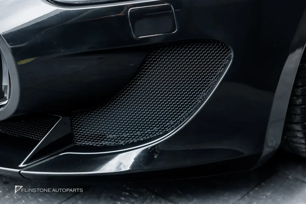 Maserati GrandTurismo เลือกติดตั้งชุดกันชนหน้าและสเกิร์ตข้างเป็น