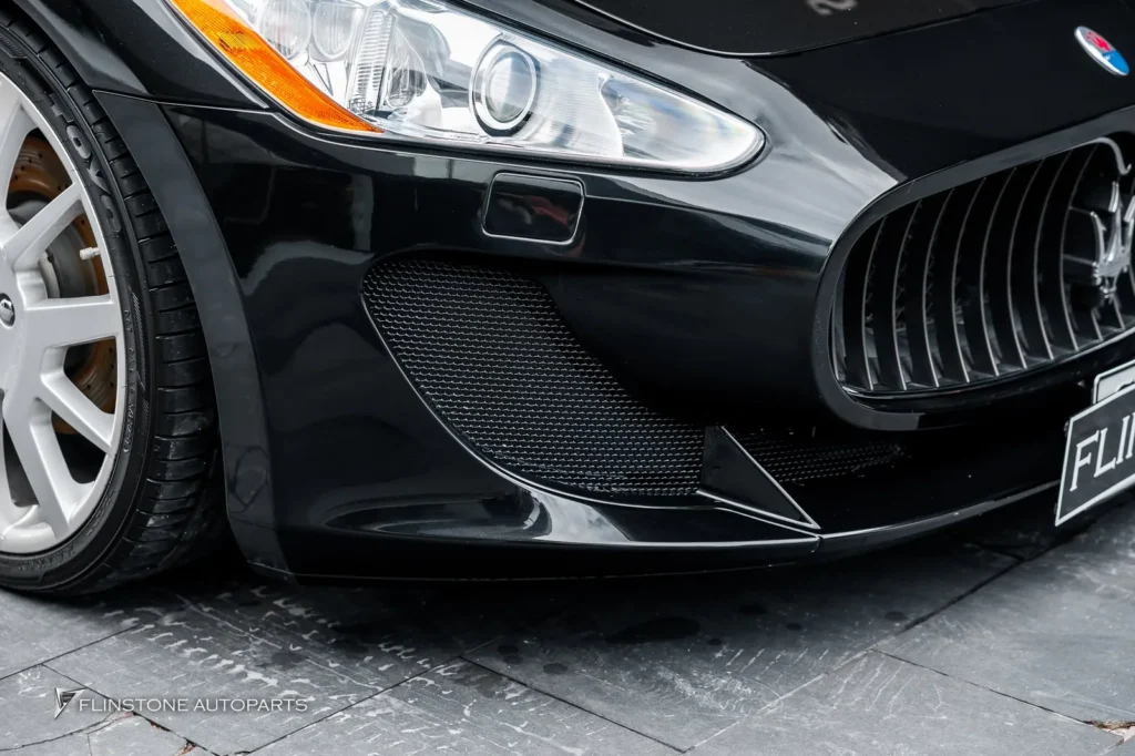 Maserati GrandTurismo เลือกติดตั้งชุดกันชนหน้าและสเกิร์ตข้างเป็น