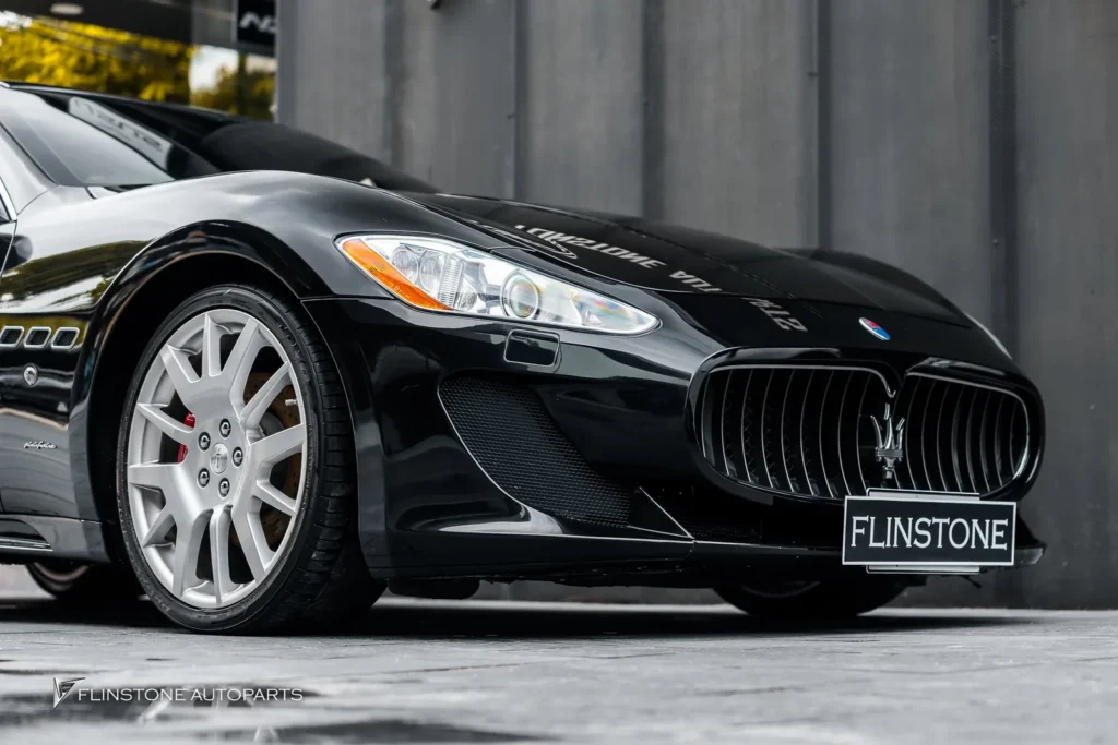Maserati GrandTurismo เลือกติดตั้งชุดกันชนหน้าและสเกิร์ตข้างเป็น