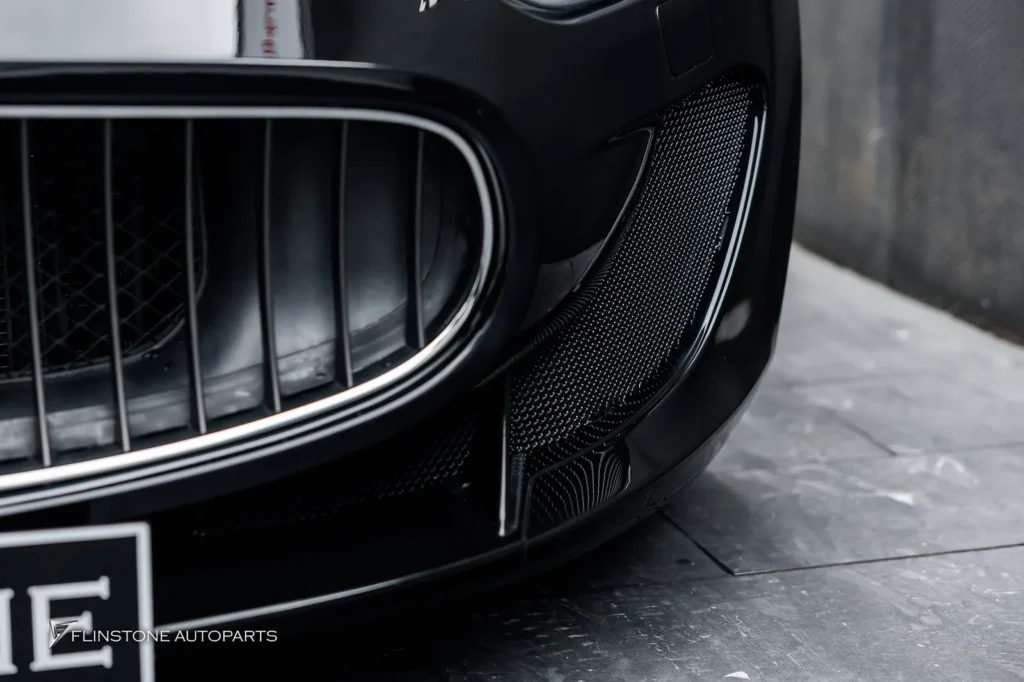 Maserati GrandTurismo เลือกติดตั้งชุดกันชนหน้าและสเกิร์ตข้างเป็น