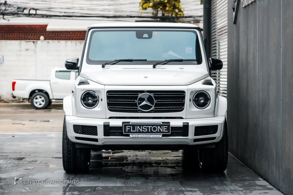 Mercedes-Benz W464 G-Class Custom Forged Wheel + Custom Red Seat Belt