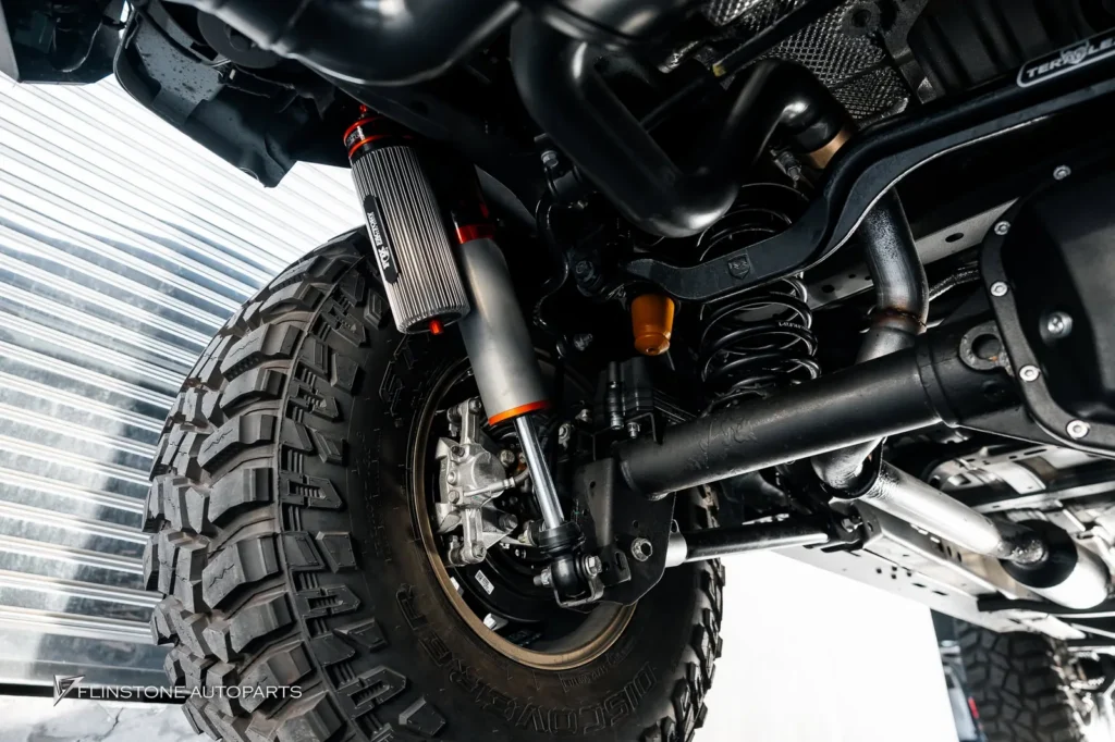 Jeep Wrangler JEEP RUBICON ออกรถป้ายแดงก็สไลด์มาแต่งทันที