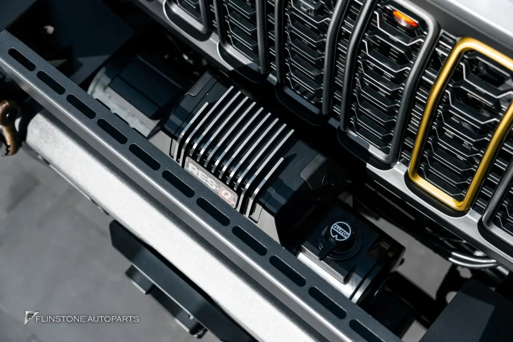 Jeep Wrangler JEEP RUBICON ออกรถป้ายแดงก็สไลด์มาแต่งทันที