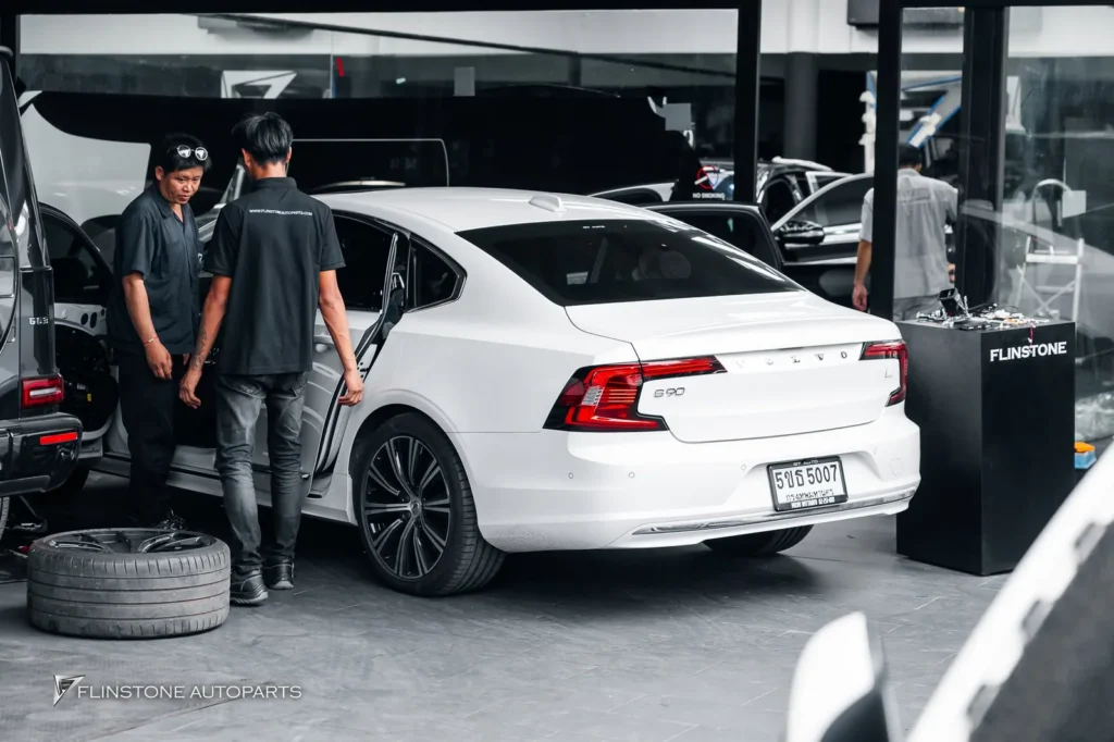 VOLVO AMBIENT LIGHTING
