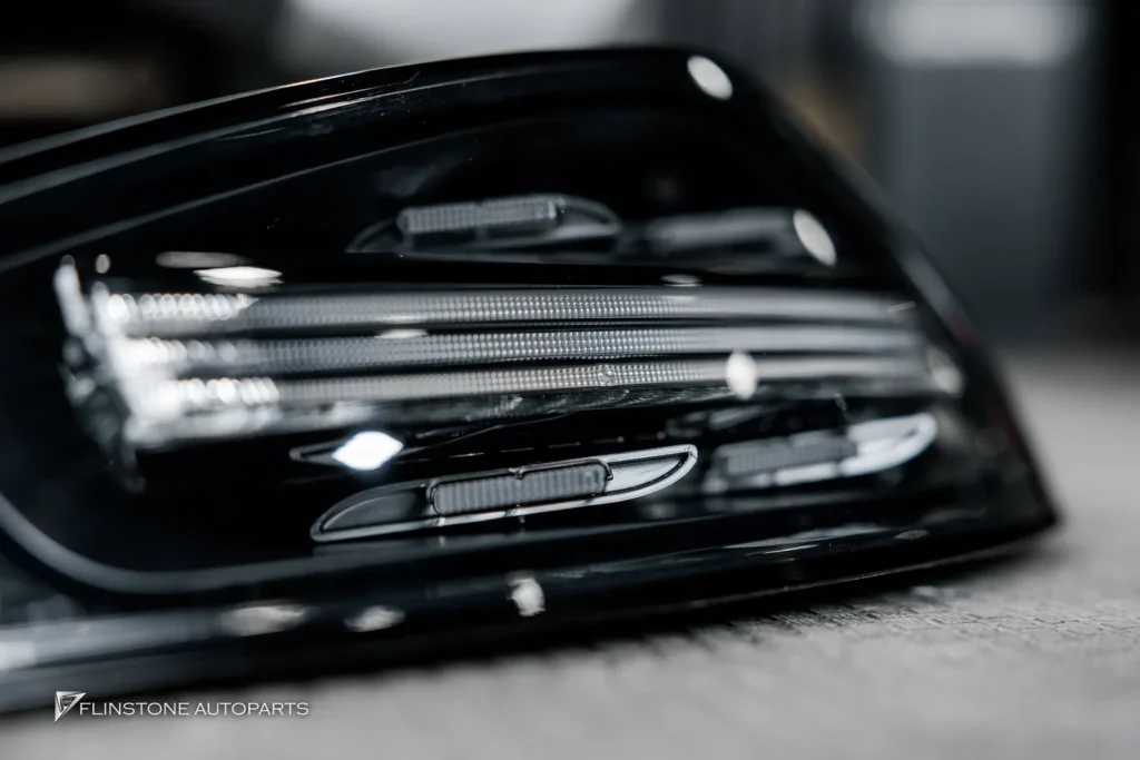 PORSCHE 718 Cayman – Boxster Genuine Tinted Tail Light