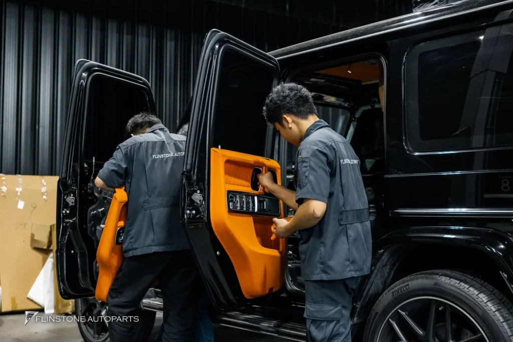 W464 G-Class ชุดพาร์ทภายในสีส้มสำหรับ Mercedes G63 AMG และคันนี้ยังเลือกติดตั