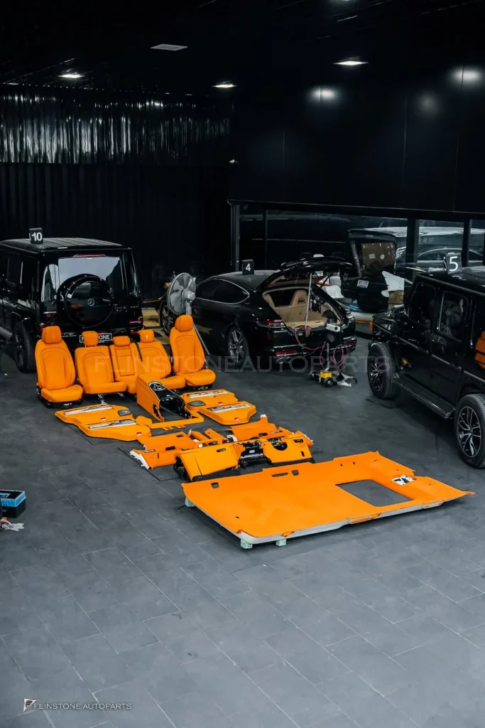 W464 G-Class ชุดพาร์ทภายในสีส้มสำหรับ Mercedes G63 AMG และคันนี้ยังเลือกติดตั