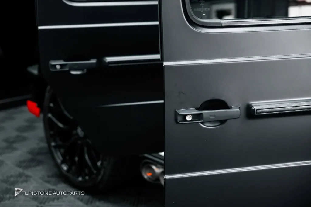 W464 G-Class ขอบคุณลูกค้า Mercedes G400d เข้าติดตั้งชุดอุปกรณ์ KEYLESS ที่ลูก
