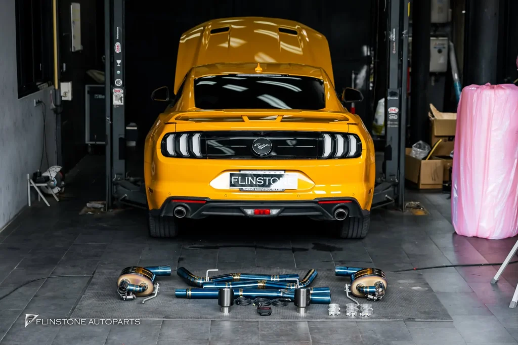 Ford Mustang เลือกติดตั้งชุดท่อ Titanium แบรนด์ USUS Exhaust