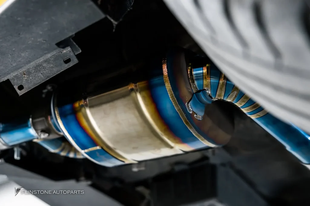 Ford Mustang选择安装排气套件Titanium品牌USUS Exhaust