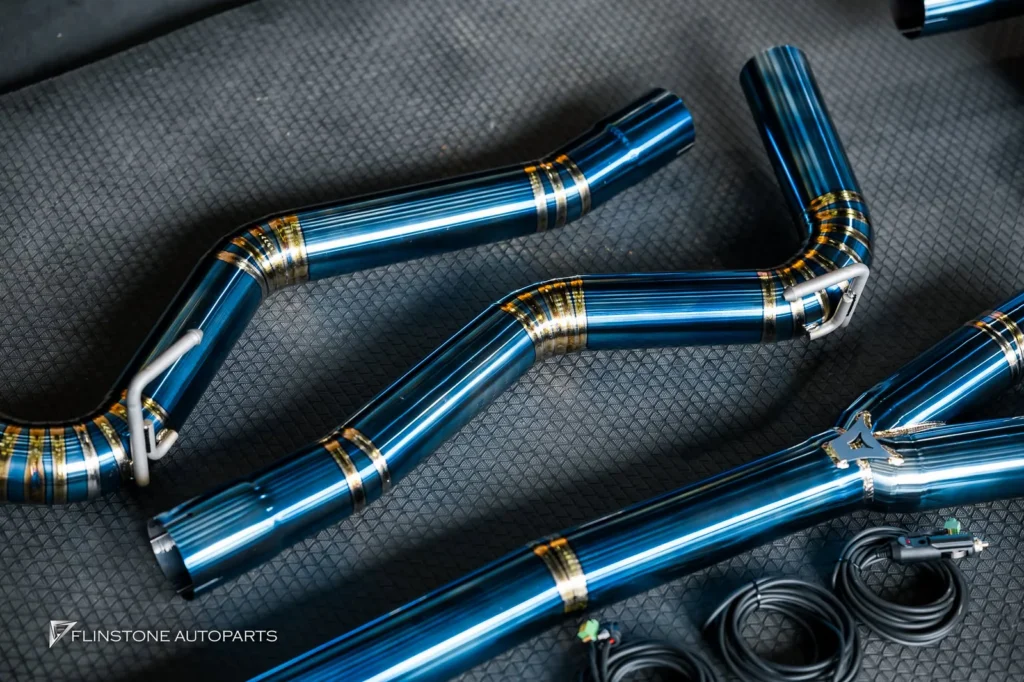 Ford Mustang选择安装排气套件Titanium品牌USUS Exhaust