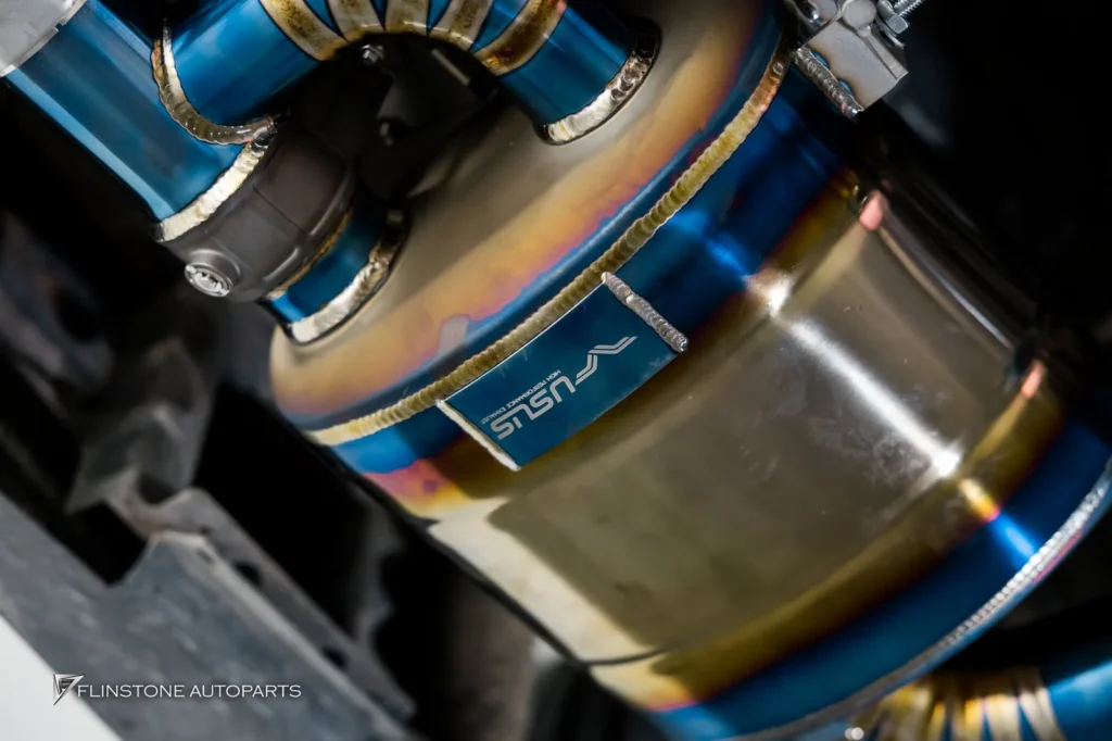 Ford Mustang选择安装排气套件Titanium品牌USUS Exhaust