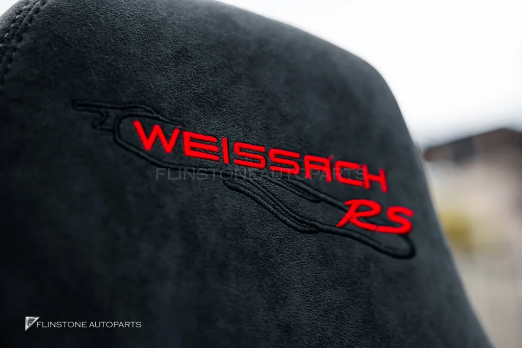 Full Alcantara PORSCHE 991 นอกจากตกแต่งภายนอกเป็นแบบ GT3 RS แล้ว