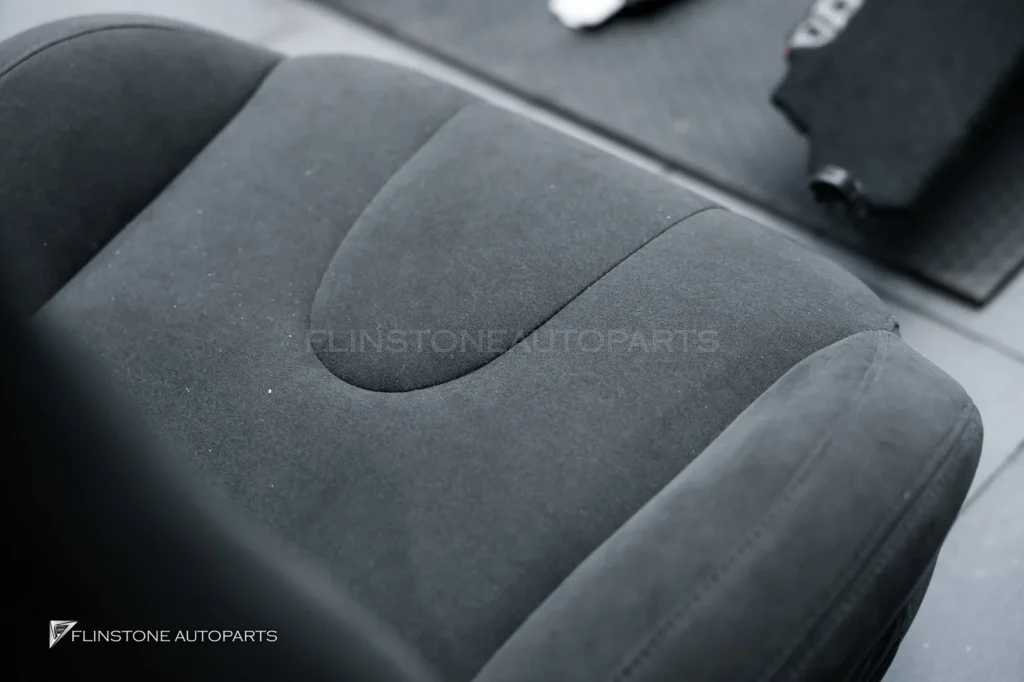 Full Alcantara PORSCHE 991 นอกจากตกแต่งภายนอกเป็นแบบ GT3 RS แล้ว