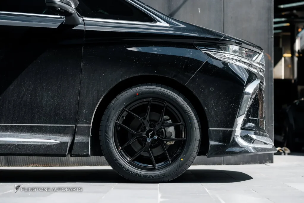 TOYOTA Alphard 40 เลือกติดตั้งชุดล้อ USUS Forged Wheel สีดำเงา ข