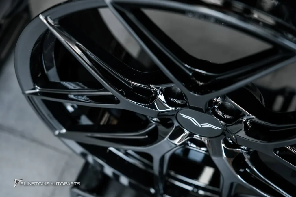 TOYOTA Alphard 40 เลือกติดตั้งชุดล้อ USUS Forged Wheel สีดำเงา ข
