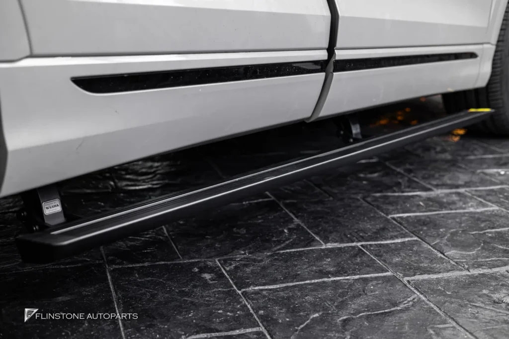 AUDI Q8 AUTO Side Running Board