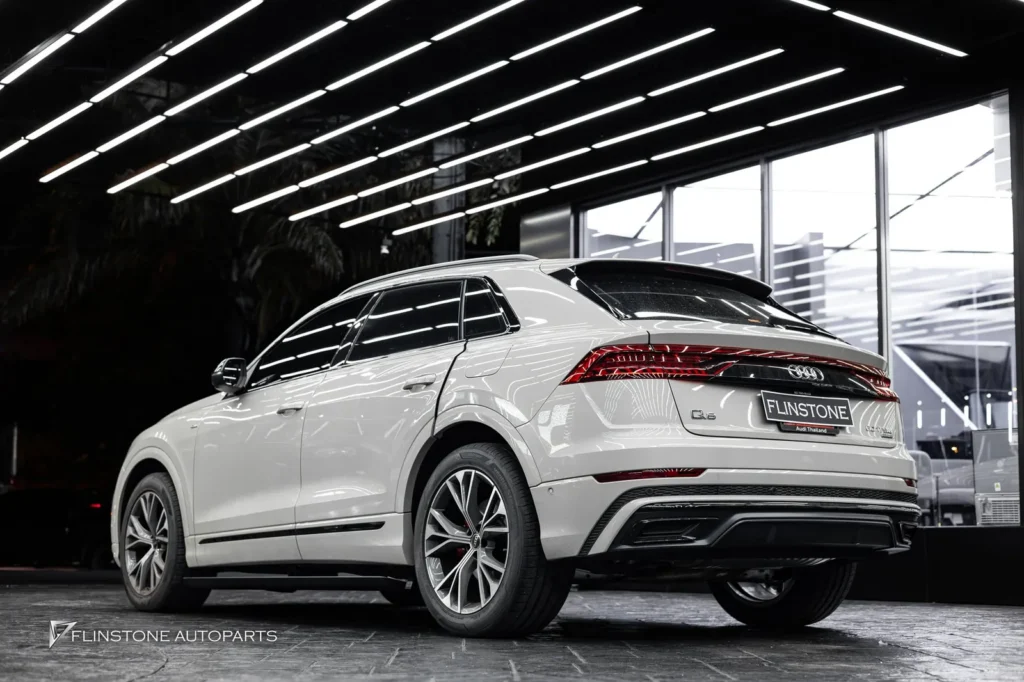 AUDI Q8 AUTO Side Running Board