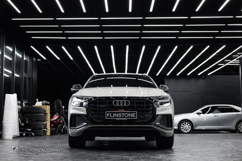 AUDI Q8 AUTO Side Running Board