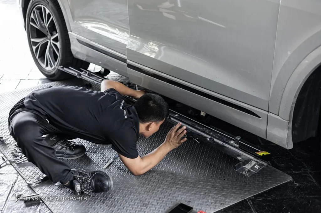 AUDI Q8 AUTO Side Running Board