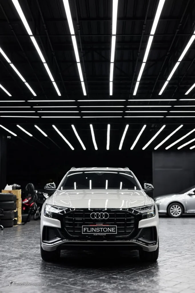AUDI Q8 AUTO Side Running Board