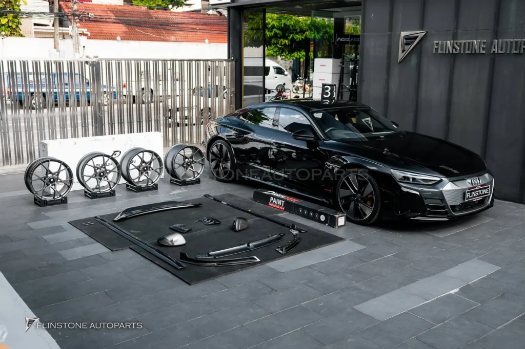 AUDI E-Tron GT รถใหม่ป้ายแดง ออกจากศูนย์ตรงมาที่ FLINSTONE AUTOP