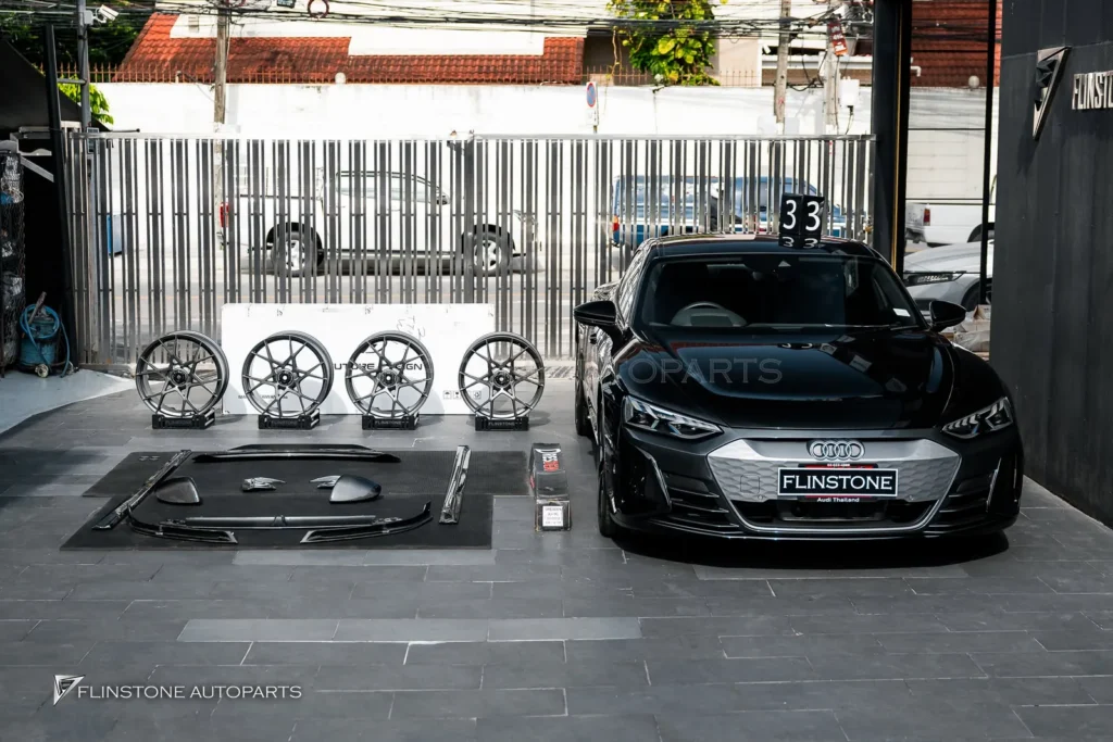 AUDI E-Tron GT รถใหม่ป้ายแดง ออกจากศูนย์ตรงมาที่ FLINSTONE AUTOP