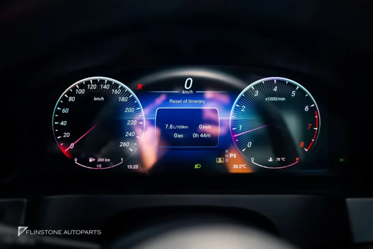 Mercedes-Benz W207 E-Coupe เลือกเปลี่ยนจอเรือนไมล์เป็นแบบ DIGITAL ดูสวยขึ้นเยอ