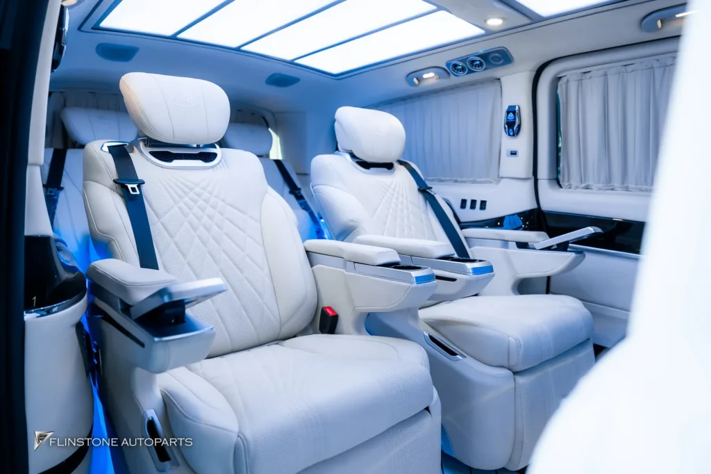ส่งผลงานอีกคันที่ตกแต่งภายในรถ Mercedes Benz Vito รหัส W447 เปลี