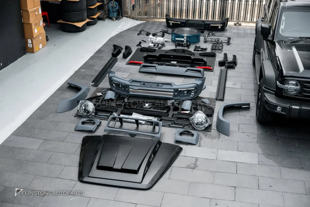 set new another in the style of for GWM TANK300 getting ready to fit the full body kit in the style of G9
