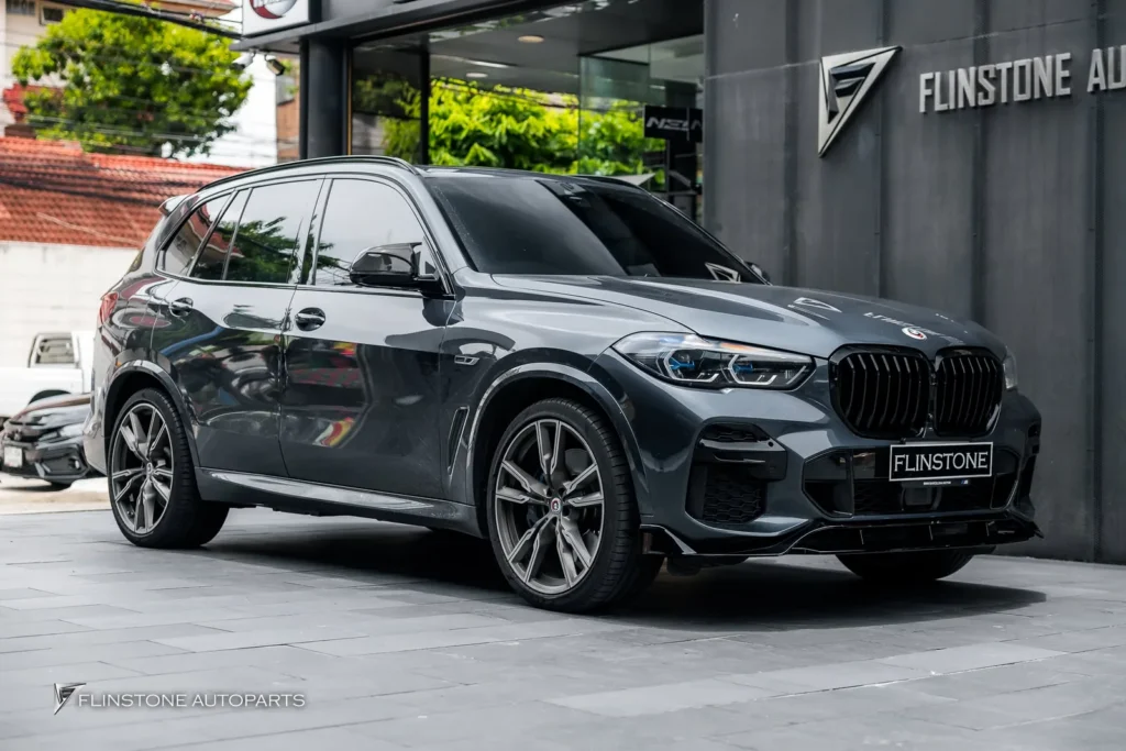 BMW G05 X5 GTs Black Front Spoiler + USUS Autoclave Carbon Mirror Housing