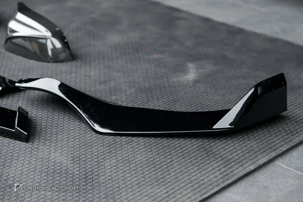 BMW G05 X5 GTs Black Front Spoiler + USUS Autoclave Carbon Mirror Housing