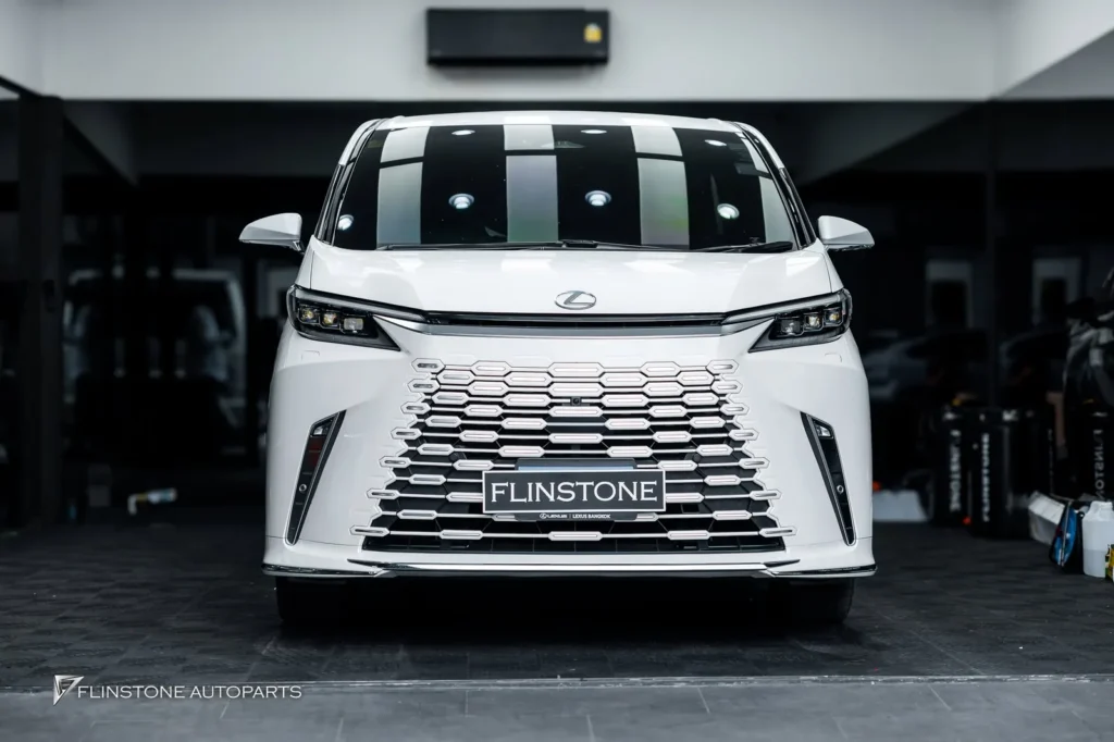 LEXUS LM350h ติดตั้งบันไดข้างอัตโนมัติตรงรุ่นที่มาพร้อมไฟ LED สว
