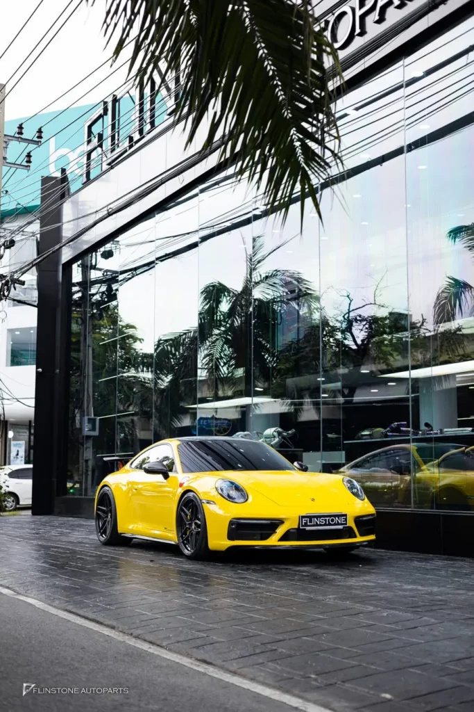 PORSCHE 992 Carrera S ติดตั้งชุดเบรค Carbon Ceramic [CUSTOM] เพิ
