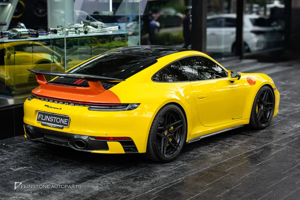 PORSCHE 992 Carrera S ติดตั้งชุดเบรค Carbon Ceramic [CUSTOM] เพิ