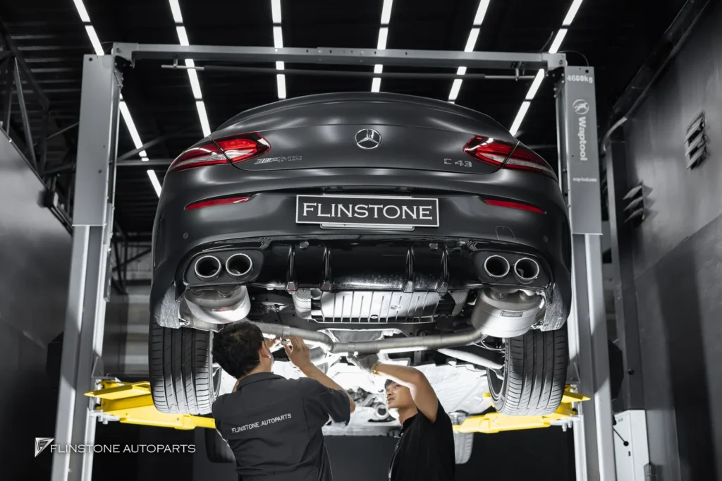 W205 C205 C-Class 2024 Mercedes C43 AMG ติดตั้ง USUS High Performance Exhaust ชุดท่อไทเ
