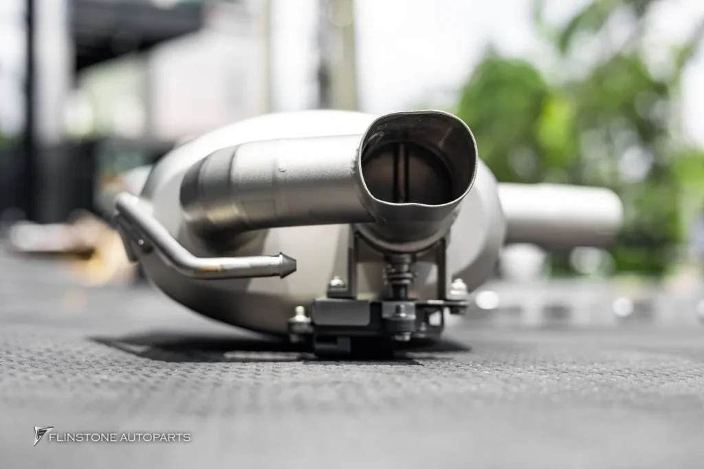 W205 C205 C-Class 2024 Mercedes C43 AMG ติดตั้ง USUS High Performance Exhaust ชุดท่อไทเ