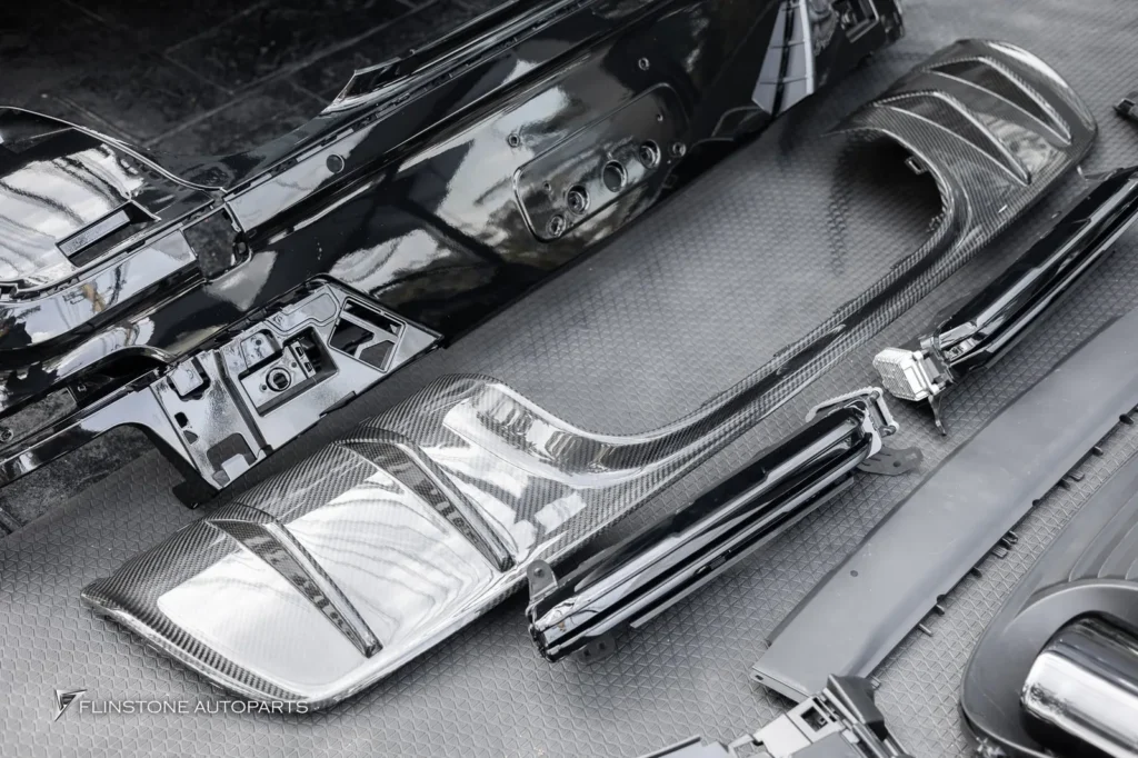 มาอีกคันสำหรับ PORSCHE Cayenne Coupe เลือกติดตั้งชุดพาร๋ทรอบคัน