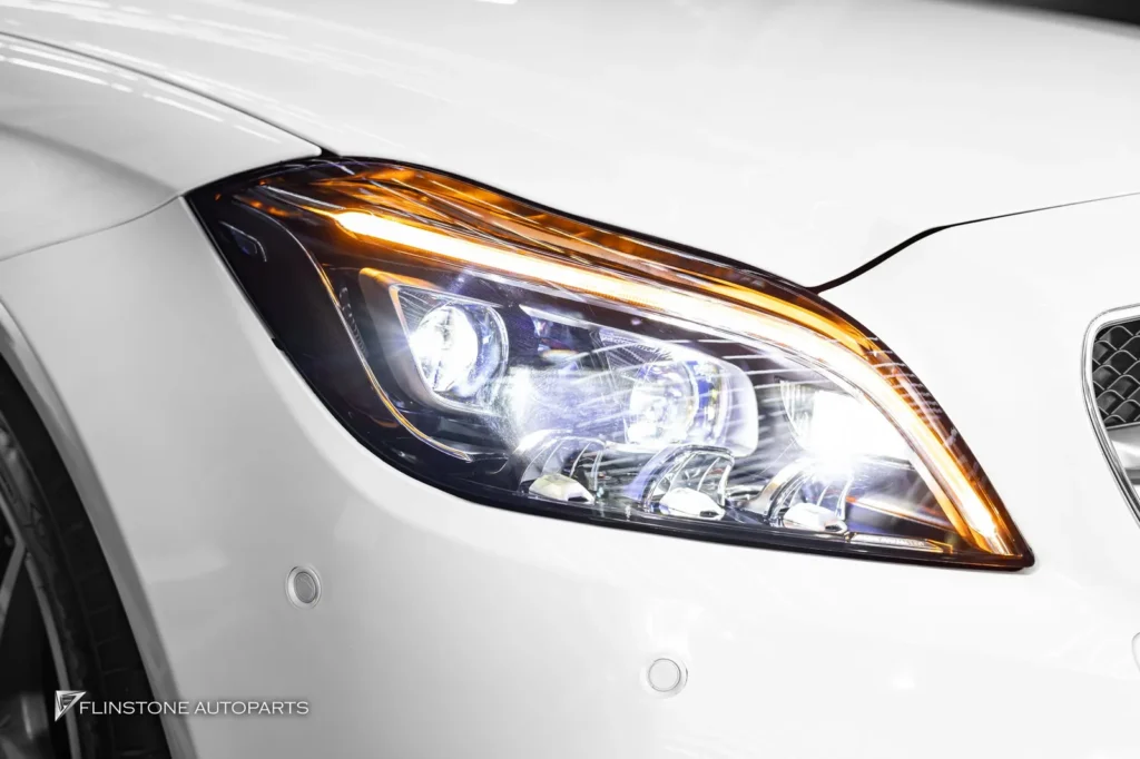 Mercedes-Benz W218 CLS-Class Coupe CLS63 AMG Facelift Front Bumper + CLS63 AMG Rear Diffuser
