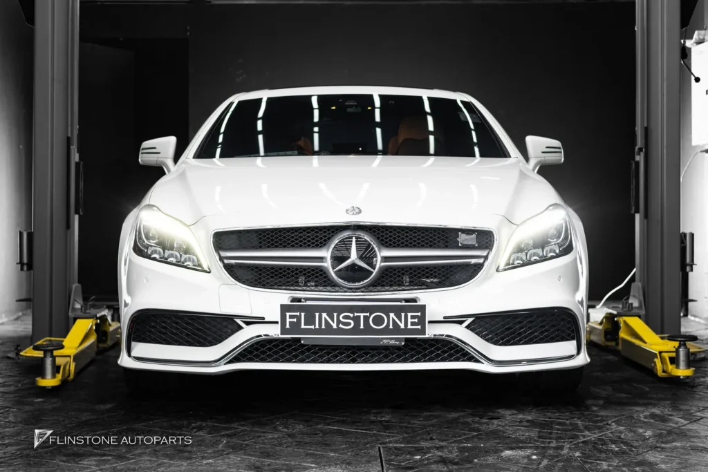 Mercedes-Benz W218 CLS-Class Coupe CLS63 AMG Facelift Front Bumper + CLS63 AMG Rear Diffuser