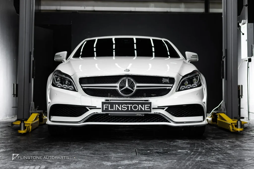 Mercedes-Benz W218 CLS-Class Coupe CLS63 AMG Facelift Front Bumper + CLS63 AMG Rear Diffuser