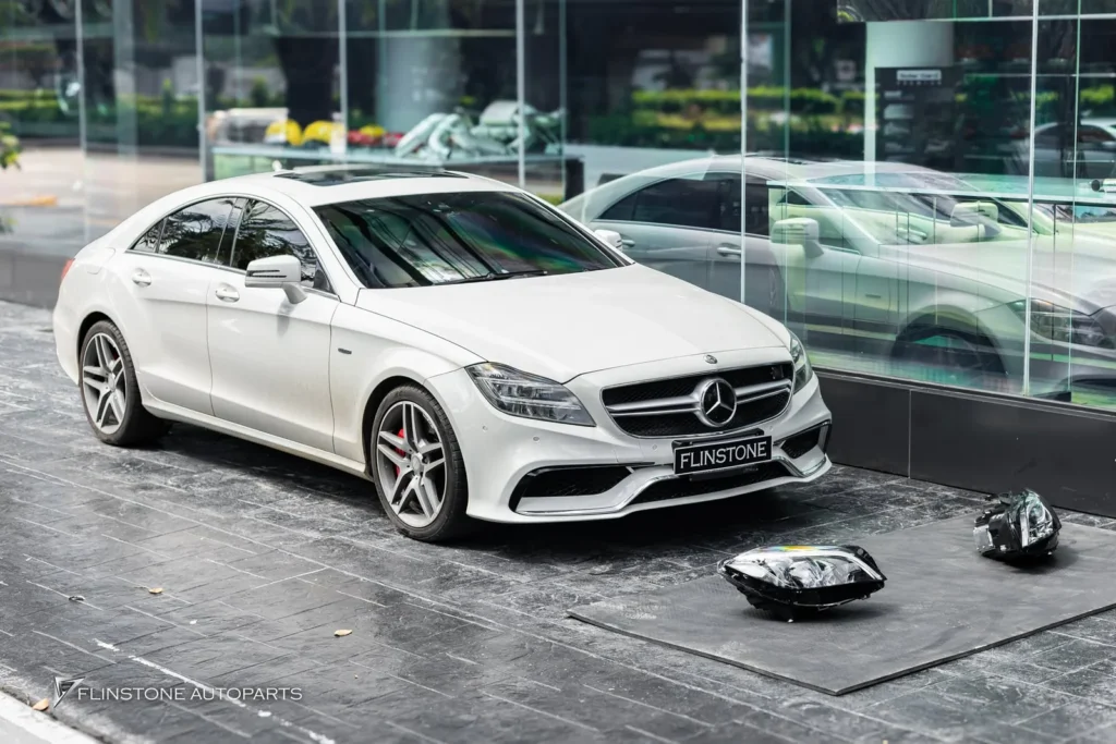 Mercedes-Benz W218 CLS-Class Coupe CLS63 AMG Facelift Front Bumper + CLS63 AMG Rear Diffuser
