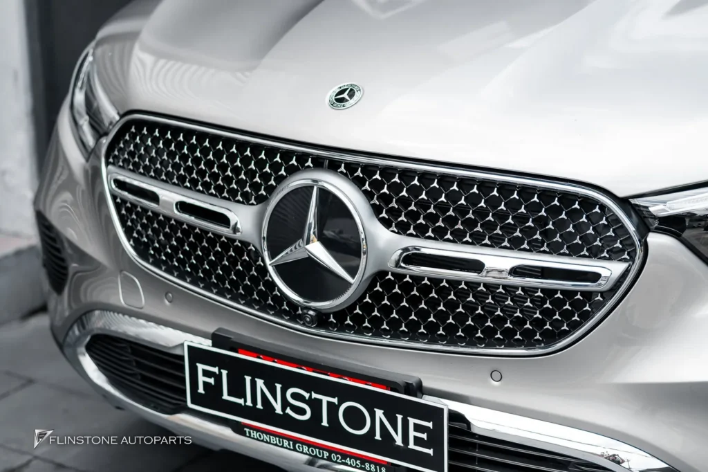 Mercedes-Benz NEW W254 G-Class ติดตั้งกระจังหน้า Diamond ที่มาพร้อมรูกล้อง สาม