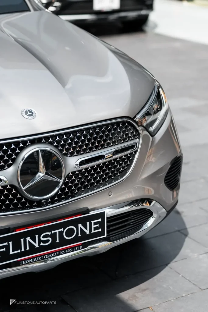 Mercedes-Benz NEW W254 G-Class ติดตั้งกระจังหน้า Diamond ที่มาพร้อมรูกล้อง สาม