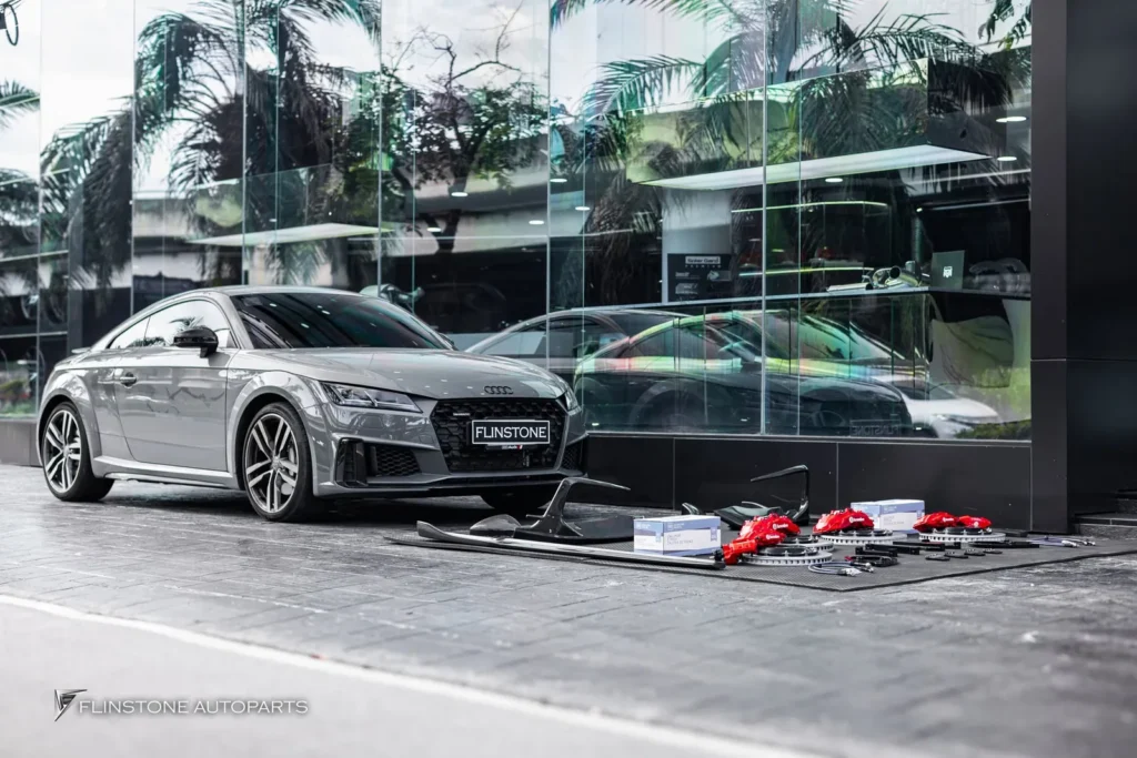 AUDI TT MK3 ไว้วางใจเลือกติดตั้งชุดคาร์ลิเปอร์แท้ BREMBO CTS V6
