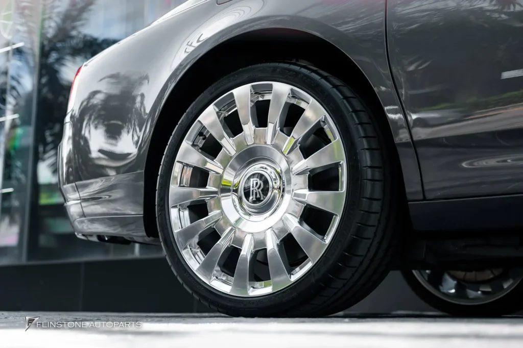 ล้อ USUS Forged Wheel ติดตั้งใน Rolls Royce Ghost มาพร้อมดุมกลาง