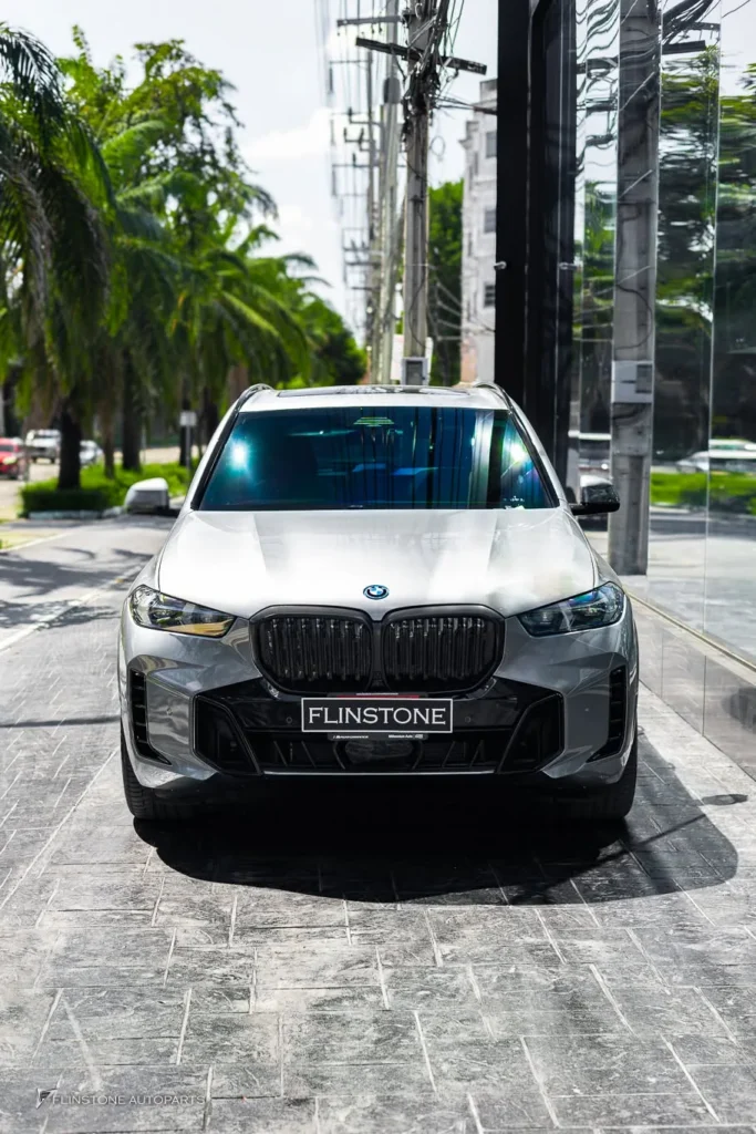 อีกคันสำหรับ BMW X5 G05 บันไดข้างที่ช่วยให้การขึ้นลงสะดวกสบายมาก
