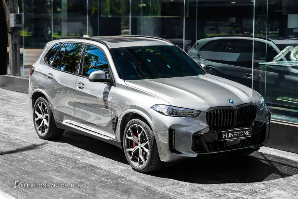 อีกคันสำหรับ BMW X5 G05 บันไดข้างที่ช่วยให้การขึ้นลงสะดวกสบายมาก